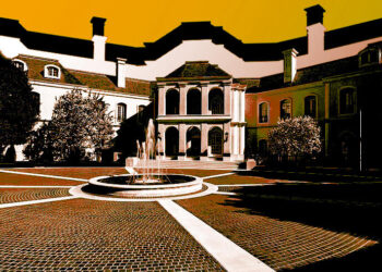Spelling Manor Hits Market At 5M