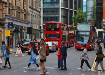 Sharp slowdown in UK business activity rings recession alarm